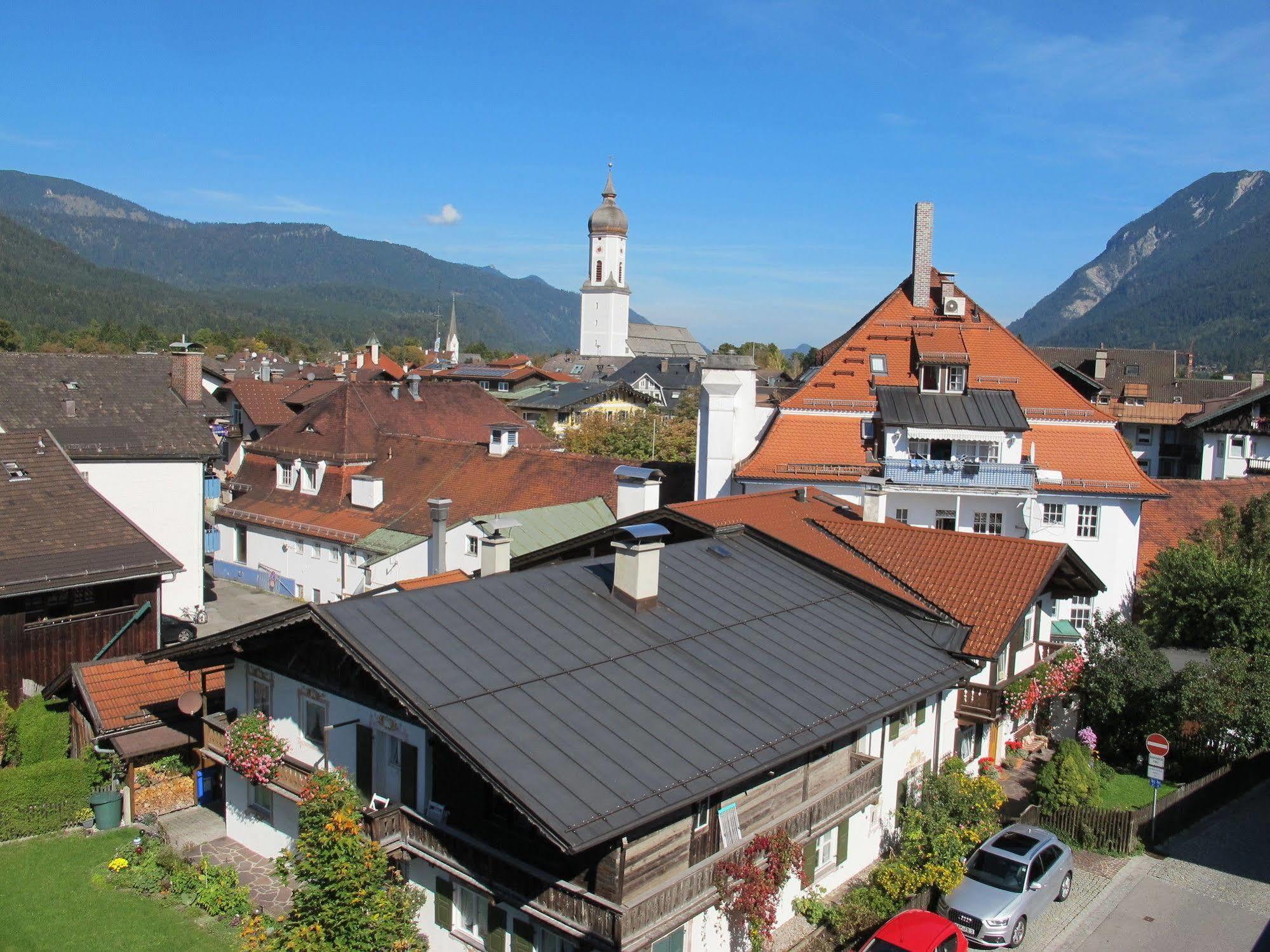 Hotel Garni Almenrausch Und Edelweiss Garmisch-Partenkirchen Eksteriør bilde