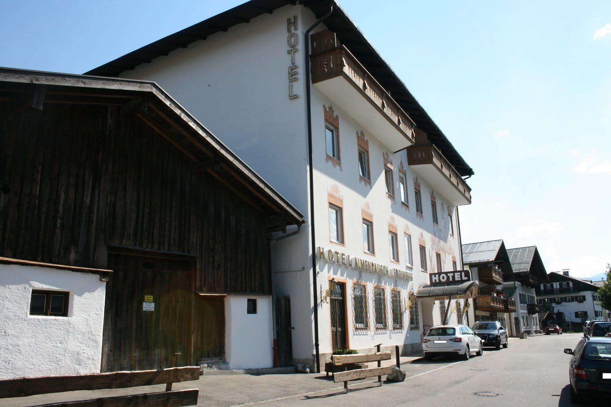 Hotel Garni Almenrausch Und Edelweiss Garmisch-Partenkirchen Eksteriør bilde