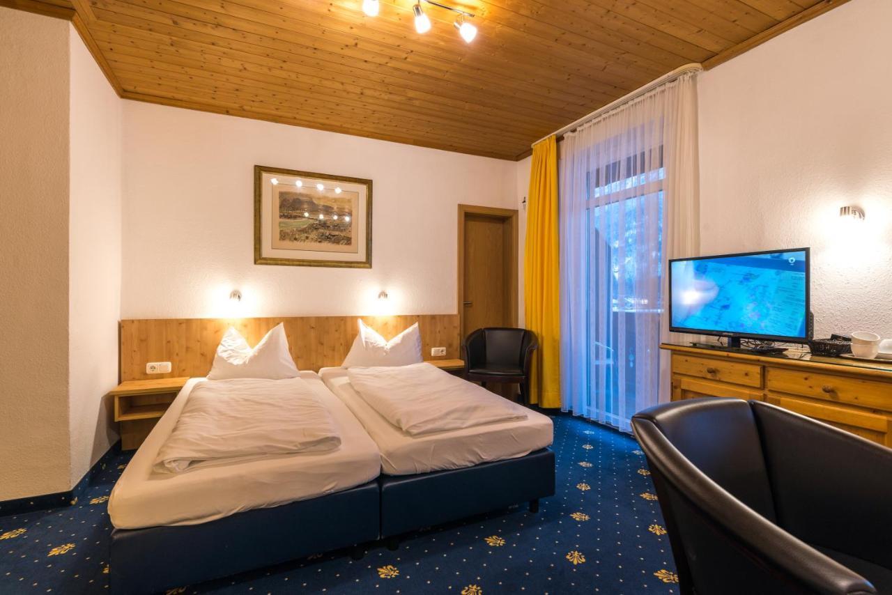 Hotel Garni Almenrausch Und Edelweiss Garmisch-Partenkirchen Eksteriør bilde