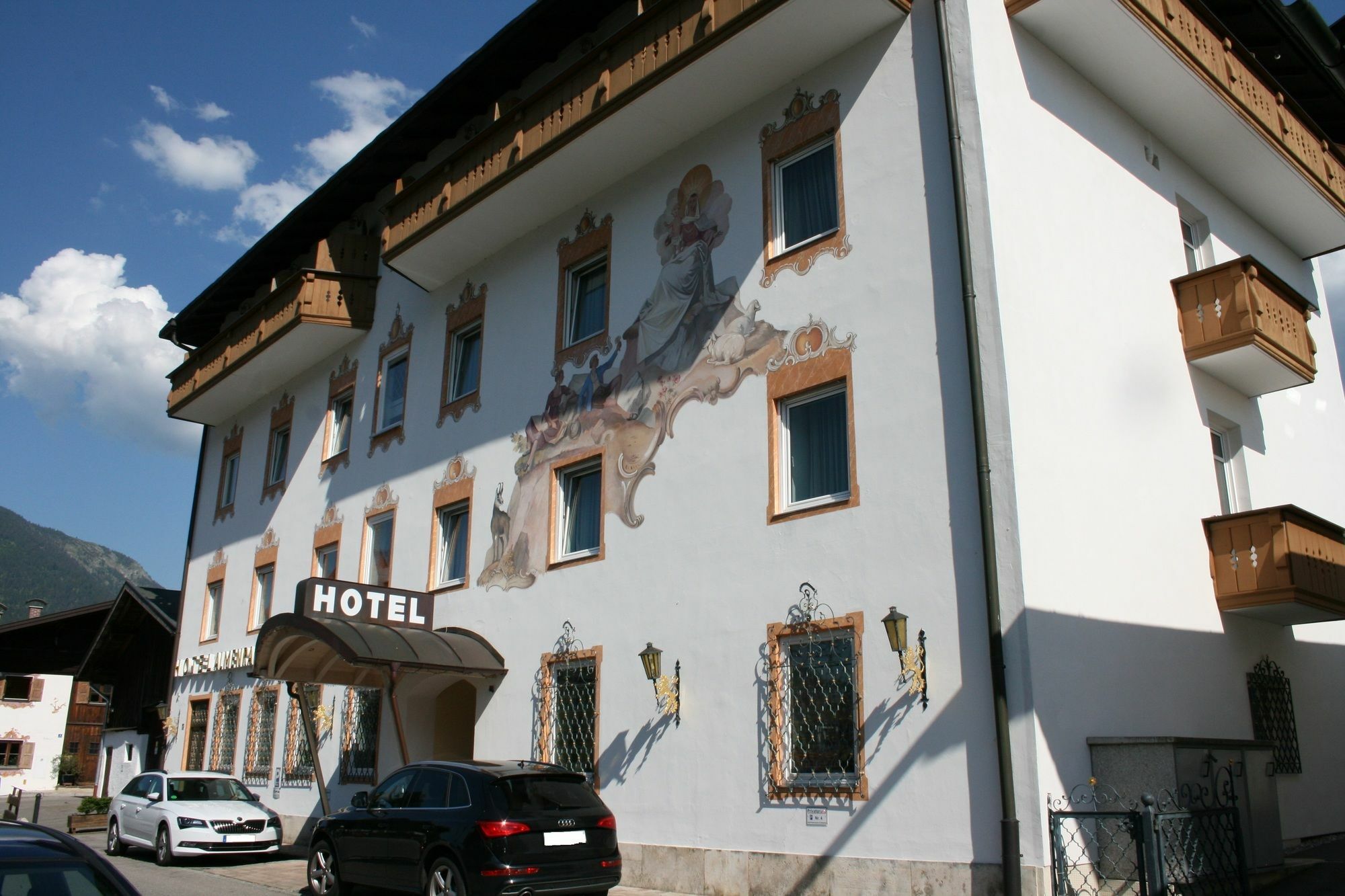 Hotel Garni Almenrausch Und Edelweiss Garmisch-Partenkirchen Eksteriør bilde